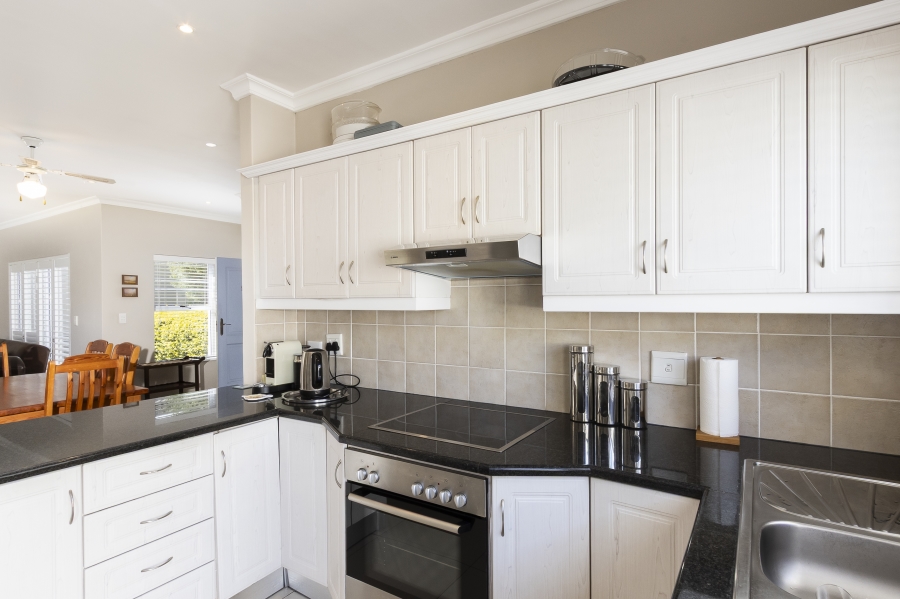 To Let 3 Bedroom Property for Rent in Heritage Park Western Cape